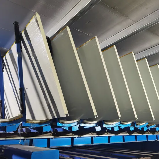Fireproof and Insulated Wall and Roof PU/PUR/PIR Sandwich Panel for Prefabricated /Hen House/Pig